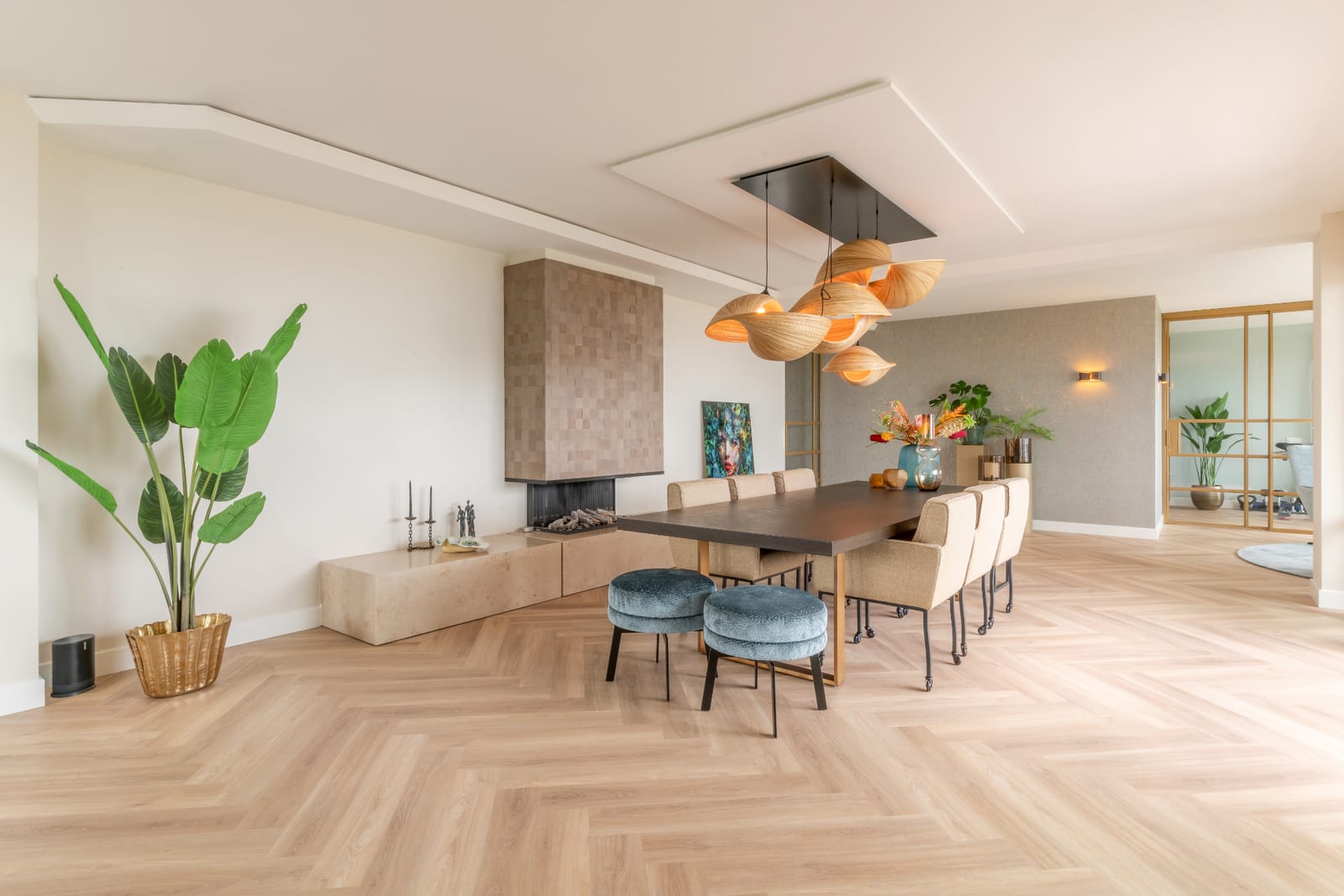 The ‘rich and famous’ kiest massaal voor de ZEN
